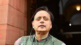 <b>بغیر-نوکری-والوں-کے-لیے-بجٹ-میں-کیا-کچھ-ہے؟-ششی-تھرور-نے-بے-روزگاری-اور-مہنگائی-پر-سوالات-اٹھائے</b> <b>بغیر-نوکری-والوں-کے-لیے-بجٹ-میں-کیا-کچھ-ہے؟-ششی-تھرور-نے-بے-روزگاری-اور-مہنگائی-پر-سوالات-اٹھائے</b>